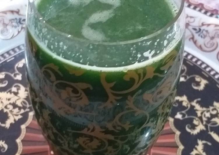 Kale and cucumber drink