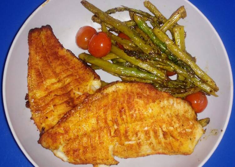 Baked Catfish with Asparagus & Tomatoes