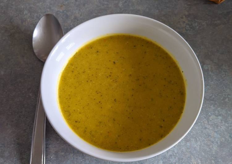 Squash, broccoli and cheddar soup