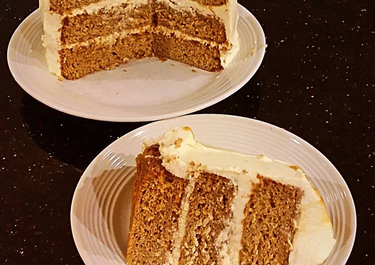 Salted Caramel Apple Layer Cake with Cinnamon Marscapone Cream Frosting