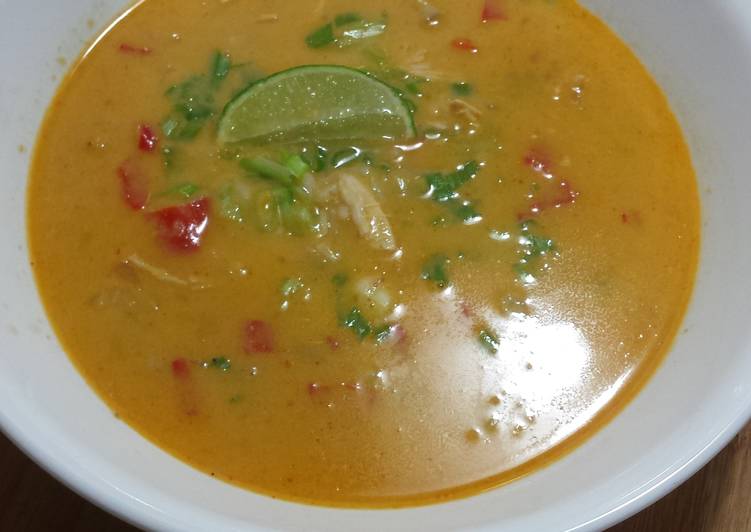 Spicy Thai chicken soup
