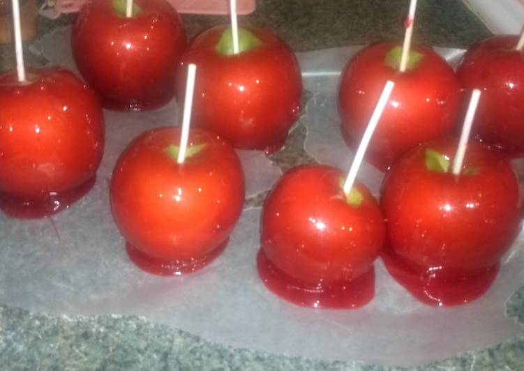 Best ever candy apples (they got a chewy coating, not hard to bite at all!)
