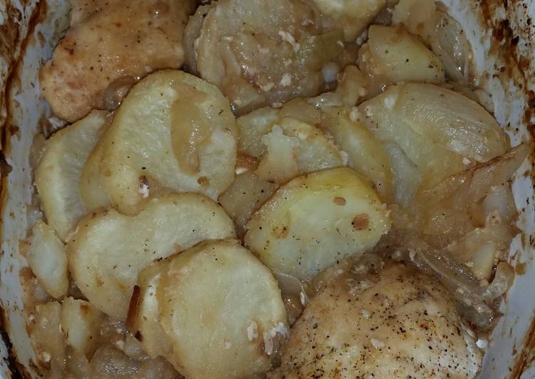 Chicken with Onions and Potatoes