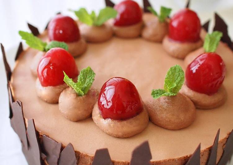 Cherry and Chocolate No-Bake Cheesecake