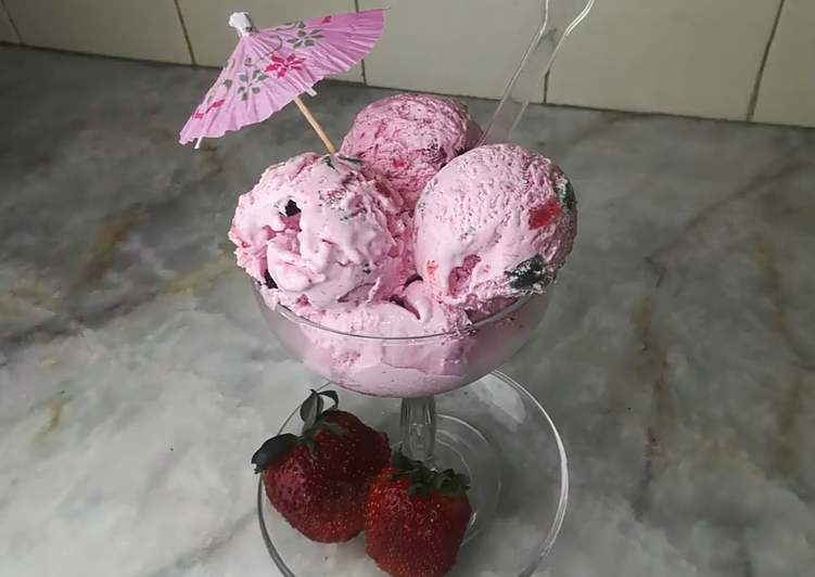 Tutti Fruity and Strawberry Icecream#Eid Special