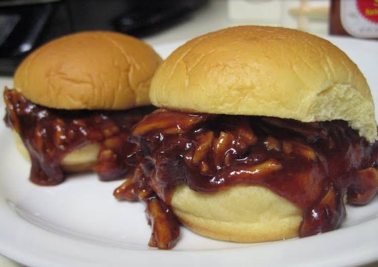 Spicy Pulled Pork Sandwiches for Impatient People