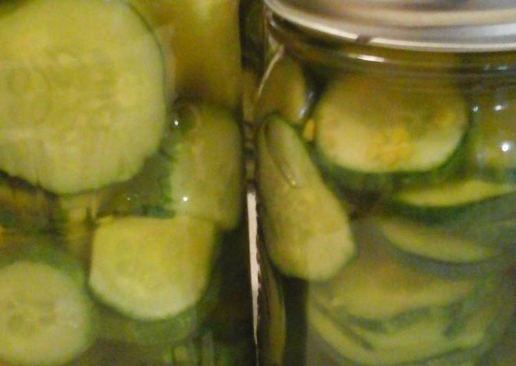 Kelly's Dill Pickles