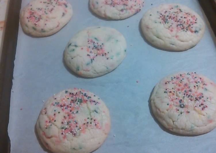 Soft Baked Funfetti Sugar Cookies