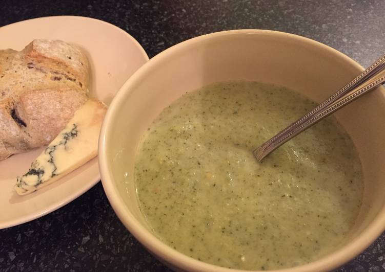 Cream Of Broccoli And Stilton Soup