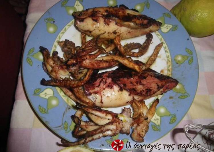 Barbecued thrapsala with grilled vegetables