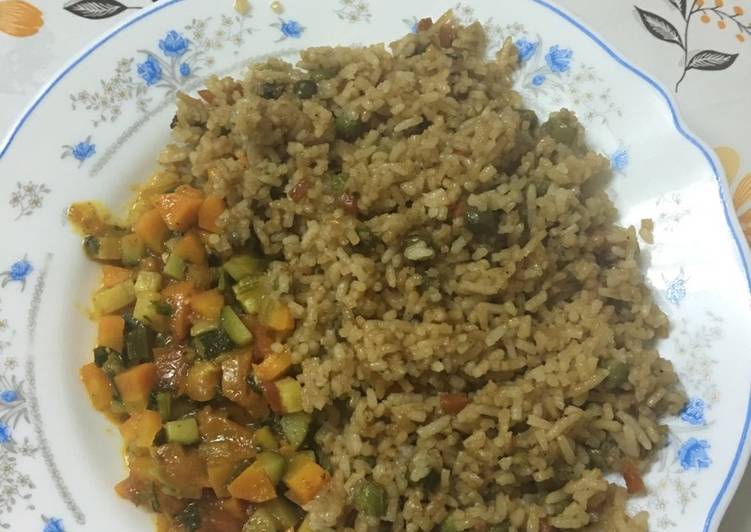 Vegetable fried rice and vegetable stew