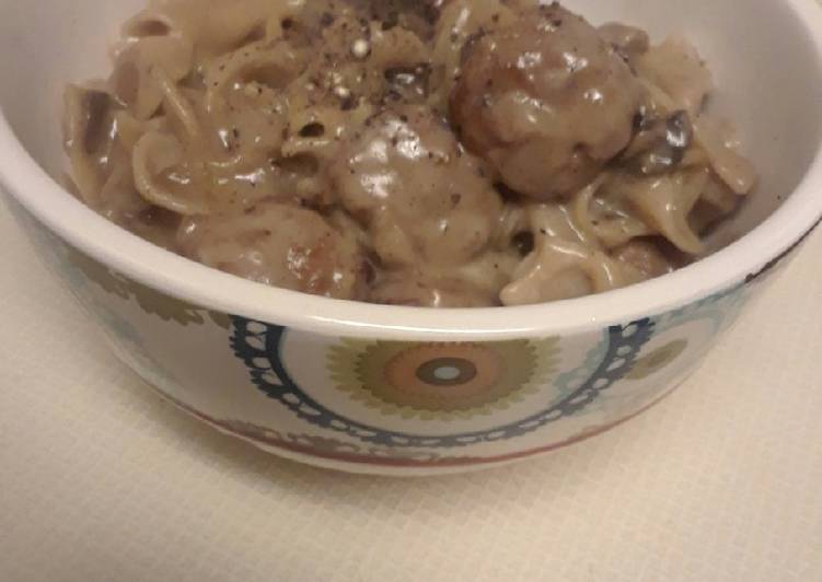 Easy Swedish Meatballs and Noodles