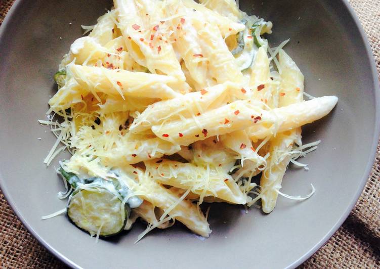 Zucchini & Ricotta Cheese Penne