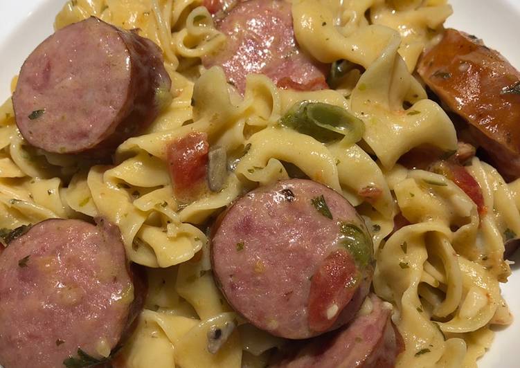 One Pot Smoked Sausage and Noodles