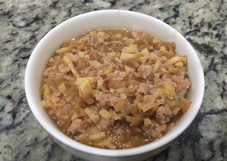 碗粿 rice cake in the bowl